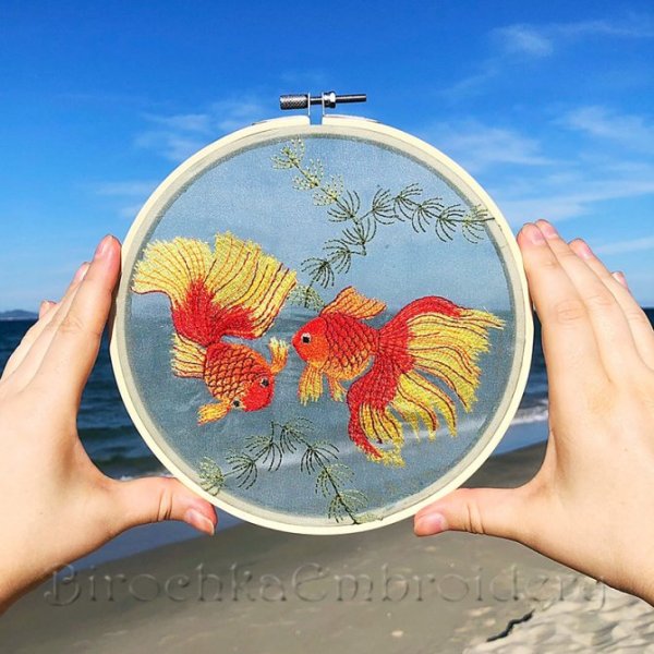 Master-class on double-sided embroidery on organza